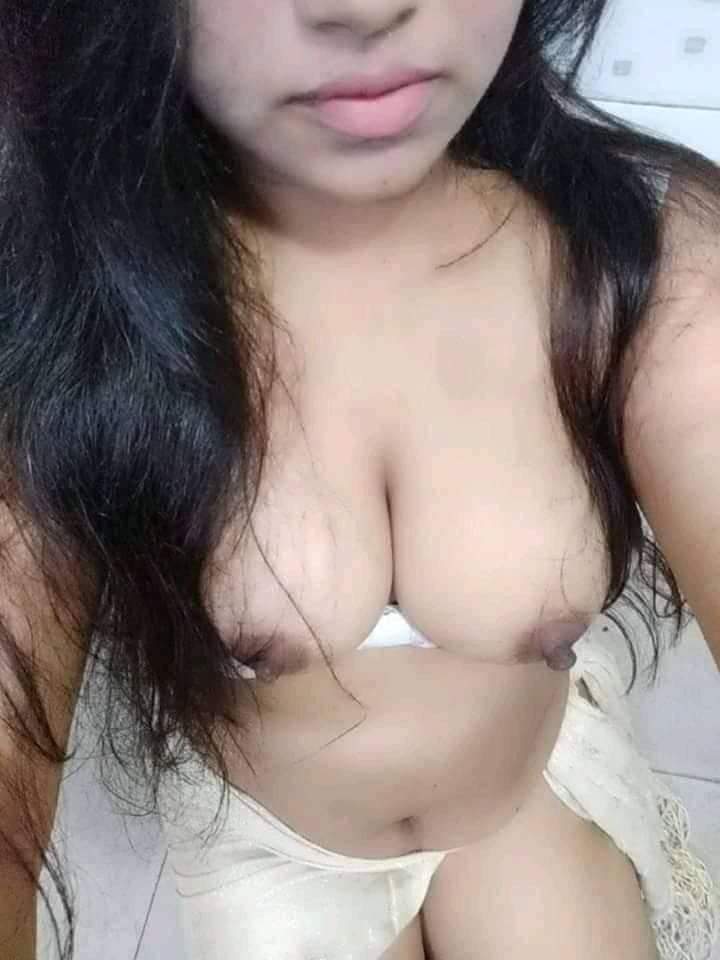 Mature sexy wife photos shared online 6