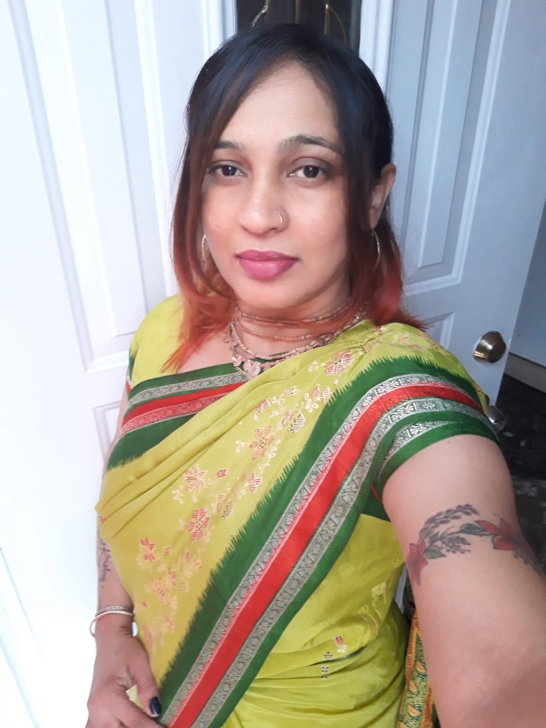 MILF naked show for her lover full collection 1