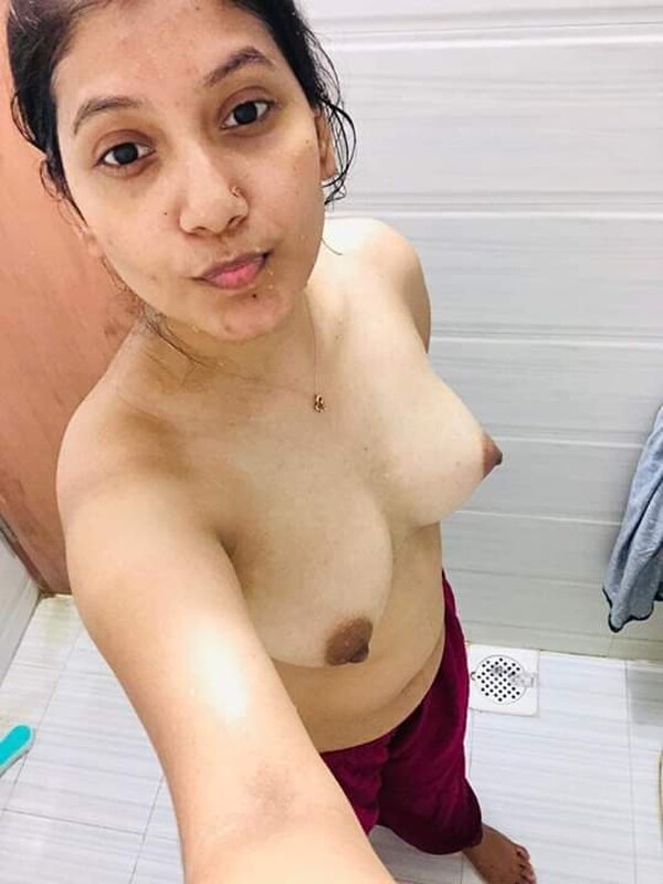 Mumbai sexy college girl topless photos 6