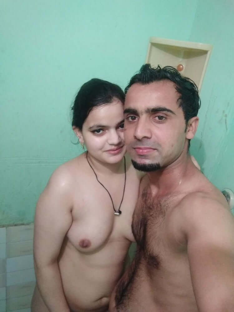 Muslim couple nude pics have come online 7