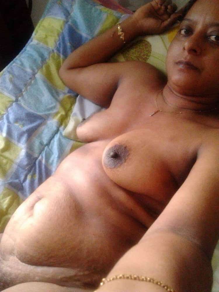 Muslim Mom nude pics collection 1