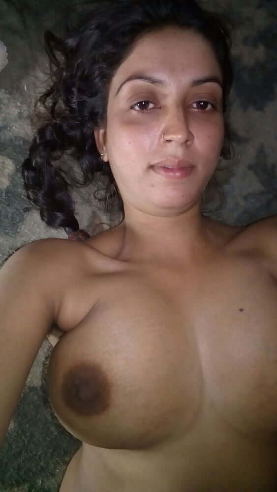 Muslim wife boob pics gonna make your dick leak cum 4