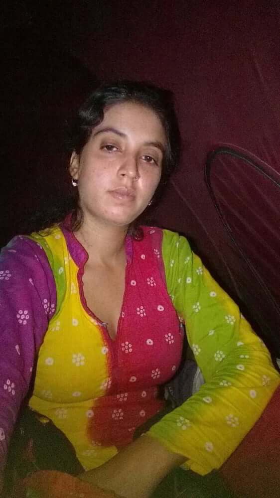 Muslim wife boob pics gonna make your dick leak cum 5