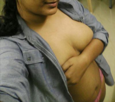 Natural boobed Indian Arpita 3