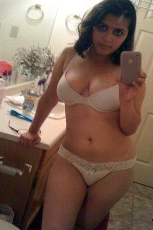 Naughty college girls taking nude selfies for their horny lovers 2
