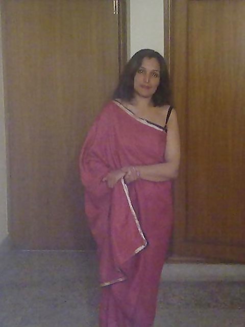 Naughty Indian Bhabhi teasing 1