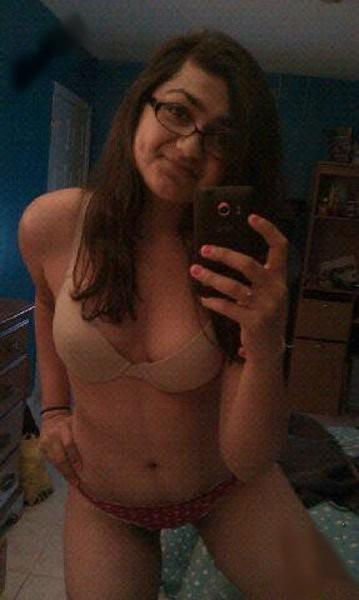 Naughty Indian teen girls teasing their lover’s with their sexy selfies 4
