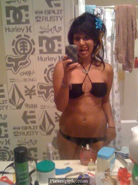 Naughty Indian teen girls teasing their lover’s with their sexy selfies 5