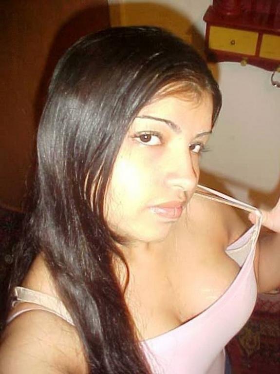 Naughty Indian teen girls teasing their lover’s with their sexy selfies 7