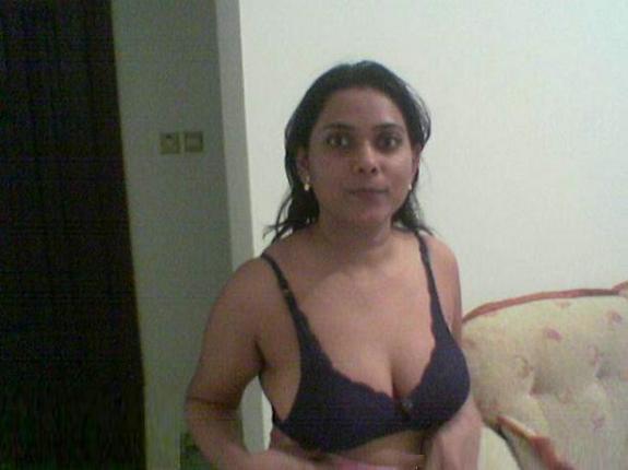 Naughty pics of a beautiful house wife having fun with her husband 8