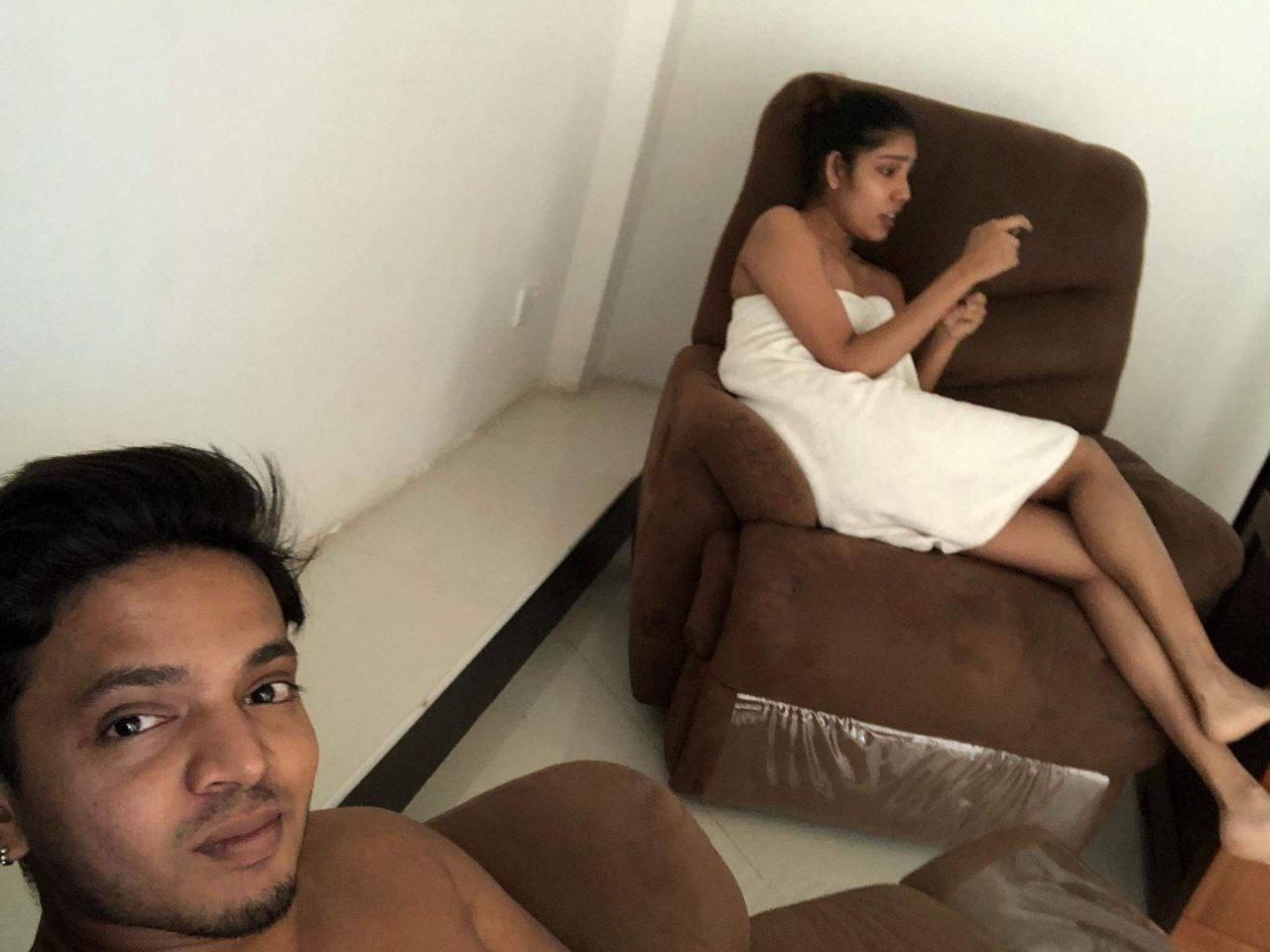 Newly married Srilankan couple honeymoon hot pics 5