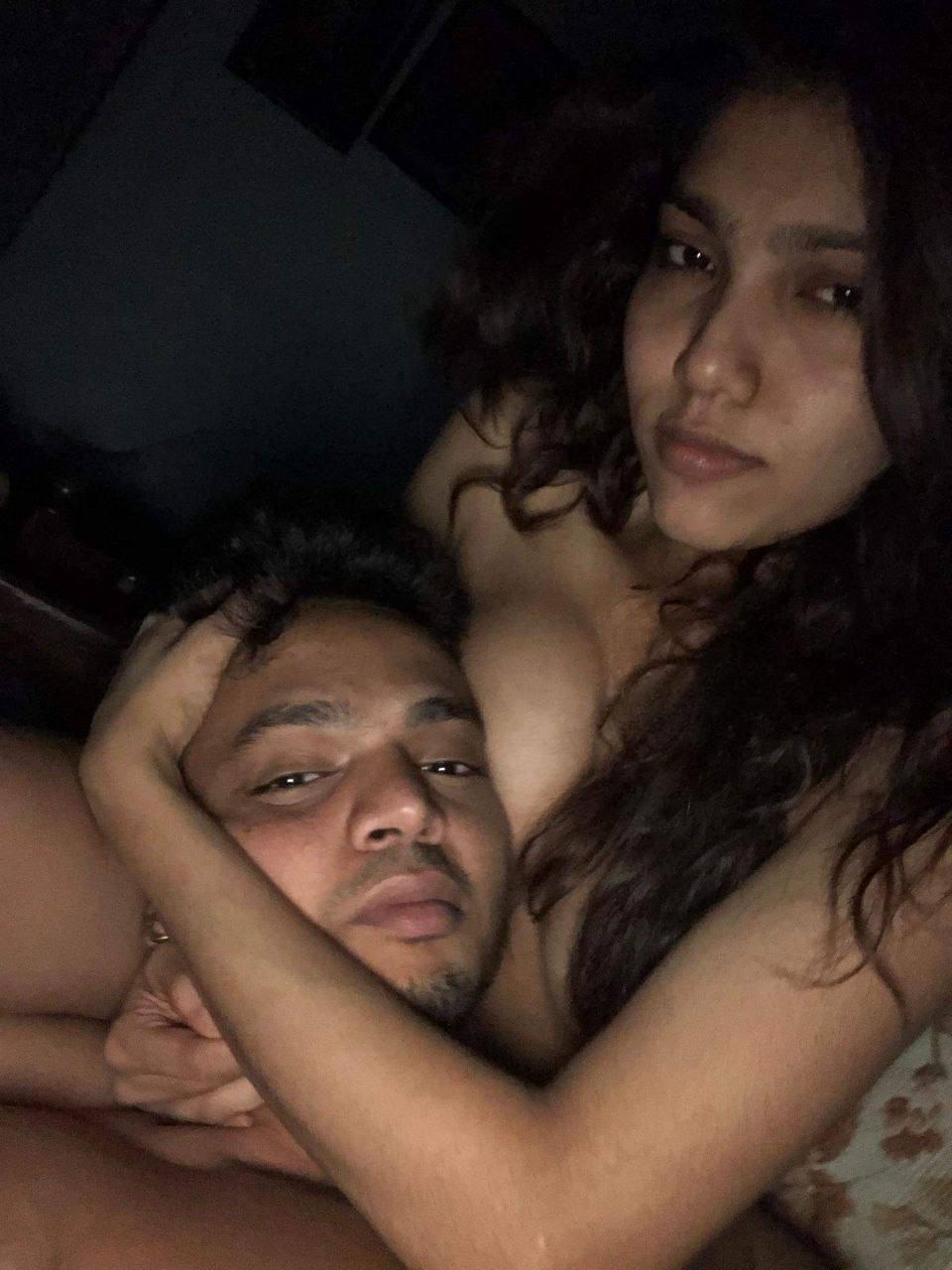 Newly married Srilankan couple honeymoon hot pics 7