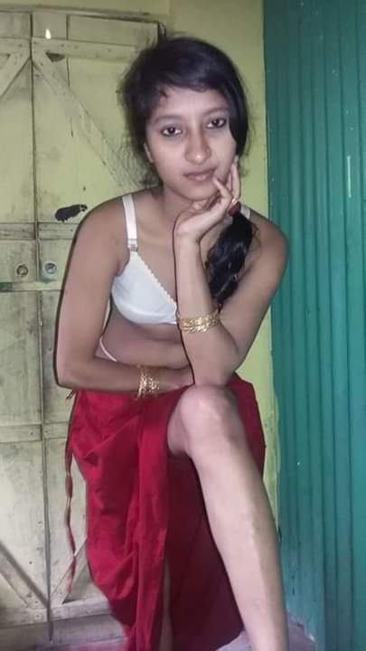 Newly married village girl nude photos 3