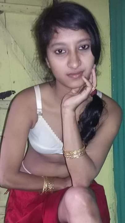 Newly married village girl nude photos 4