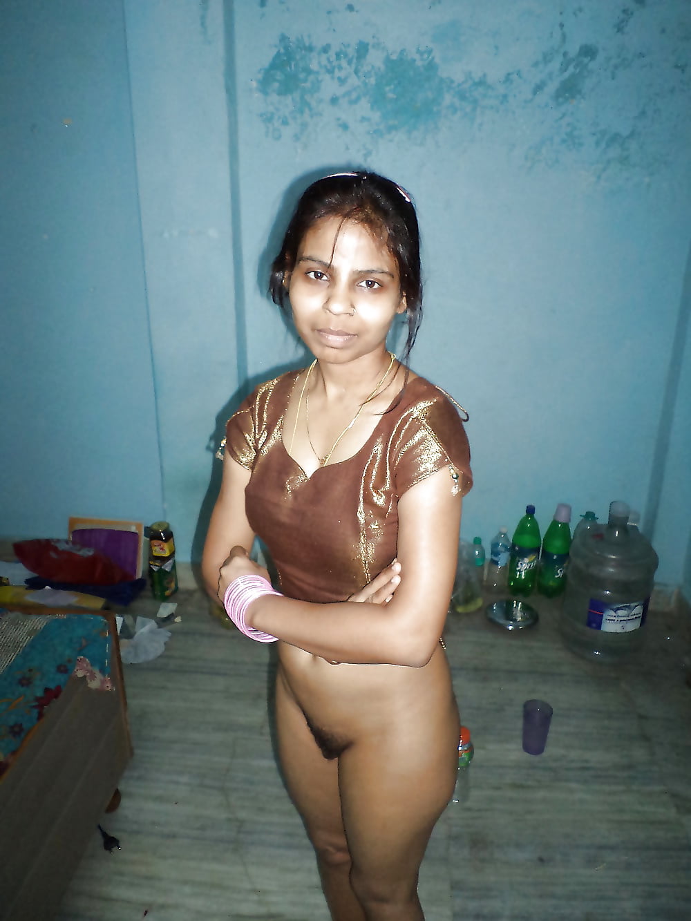 Newly married wife exposed nude photos 2