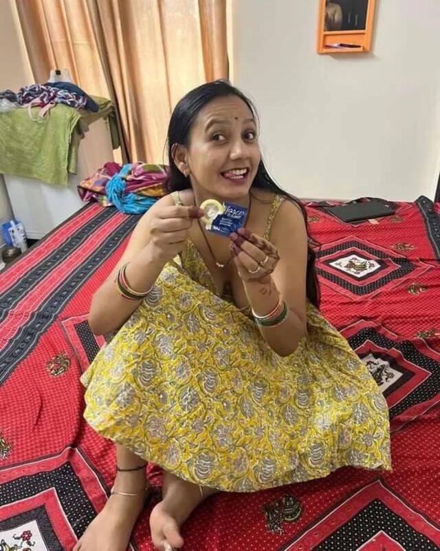 North Indian bhabhi ready for doggy fucking 2