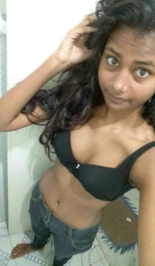 Nude amateur Indian girl goes naked for her boyfriend 1