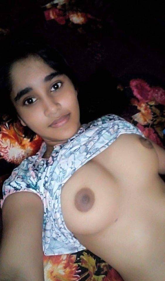 Nude Indian college girl pics 6