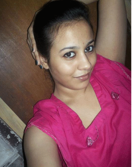 Nude Indian girl Saima from Mumbai 2
