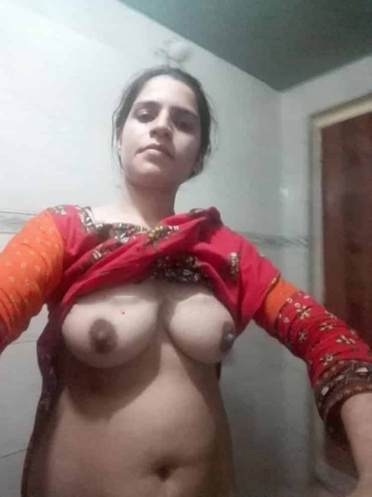 Nude Indian wife photos goes live 2