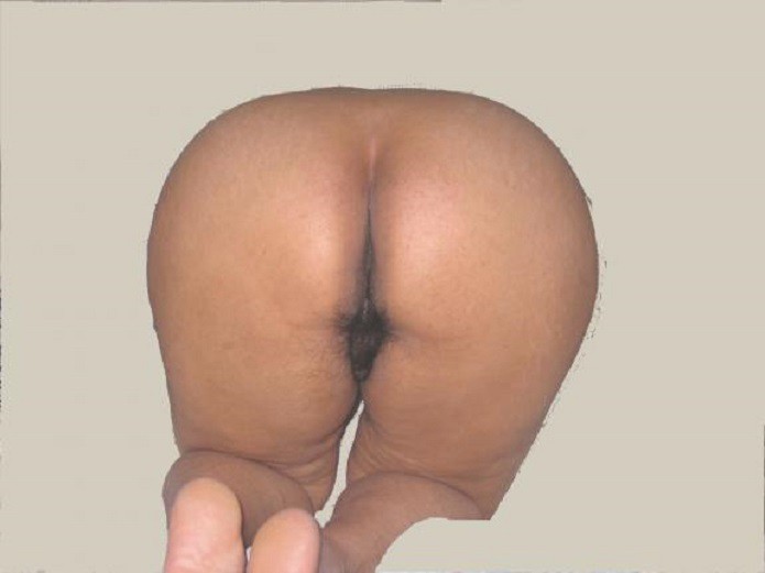 Nude pics of desi bhabhi seducing and showing off her sexy big ass 10