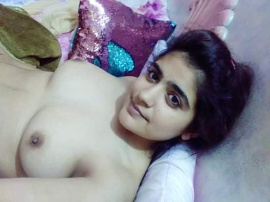 Pakistani girl topless photo collection 4