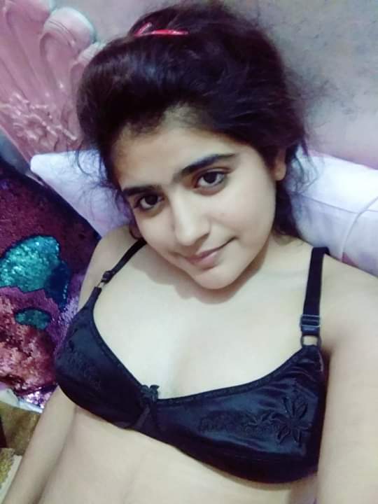 Pakistani girl topless photo collection 5