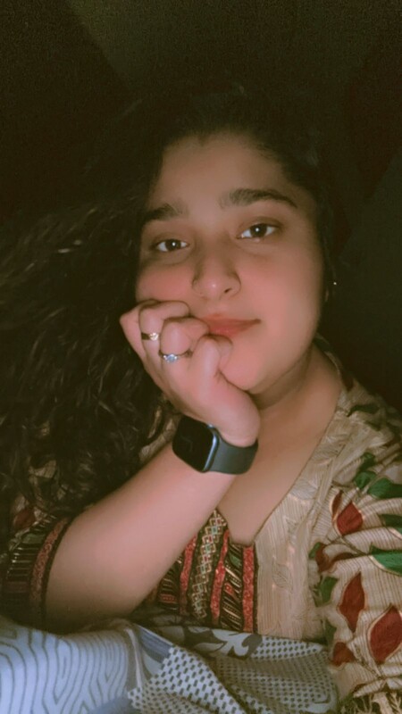 Pakistani sexy girlfriend blowjob and nude 2