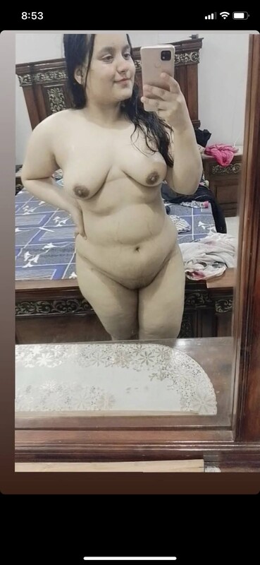 Pakistani sexy girlfriend blowjob and nude 5