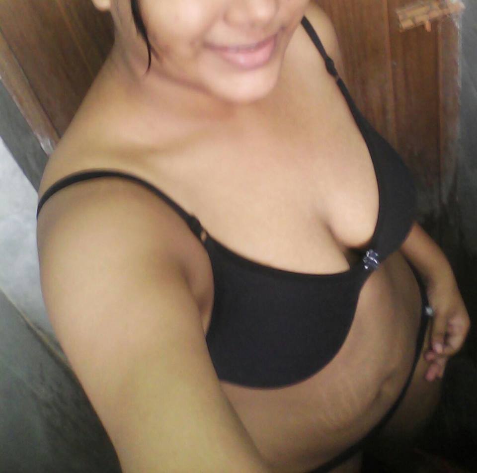 porn images of an Indian girl exposing her body on live cam 18