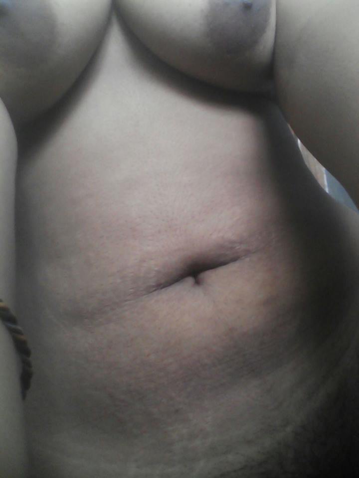 porn images of an Indian girl exposing her body on live cam 3