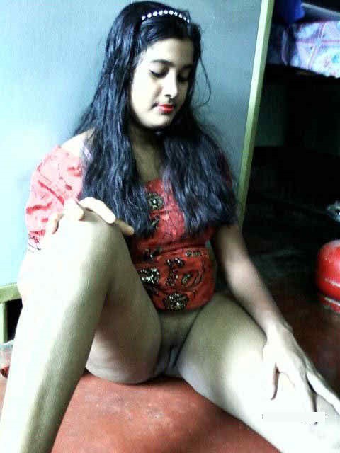 Porn images of desi chubby girls seducing with their sexy big ass 7