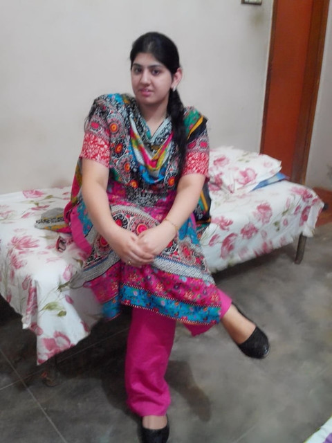 Punjabi girl teasing big boobs topless photos 2