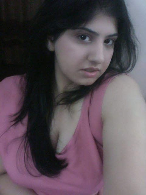 Punjabi girl teasing big boobs topless photos 4