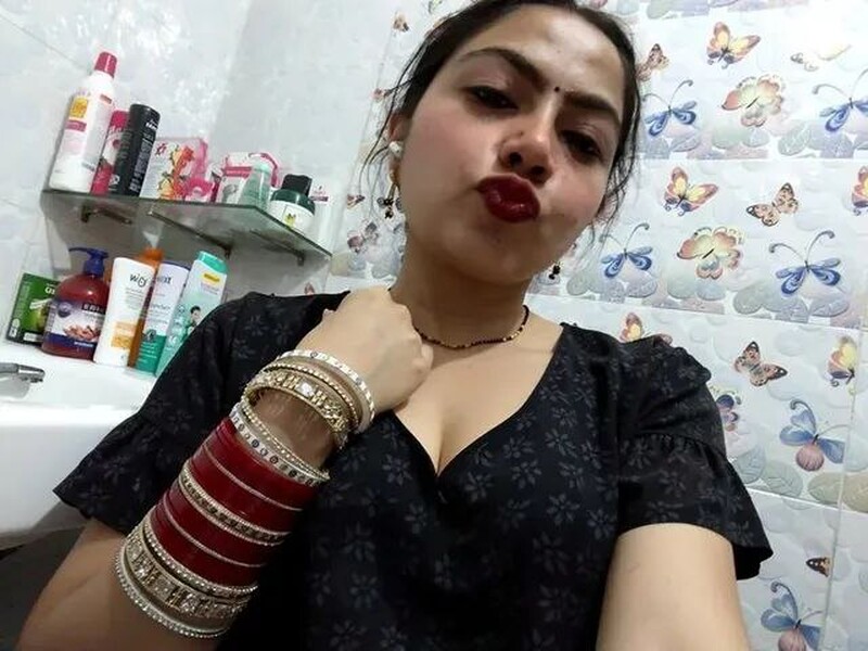 Punjabi wife nude body exposing with blowjob 1