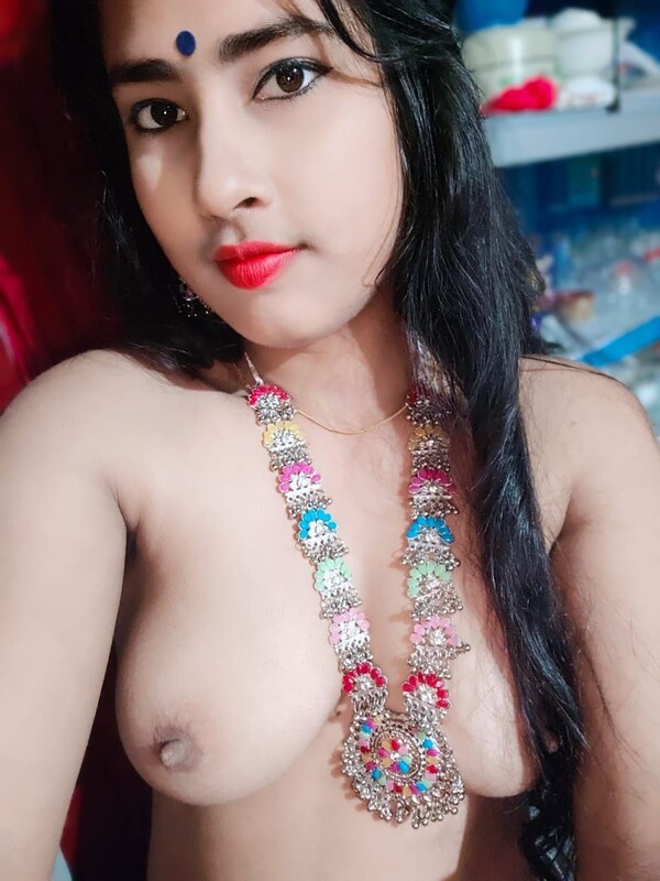 Rajasthani young bhabhi selfie nude unseen photos 3