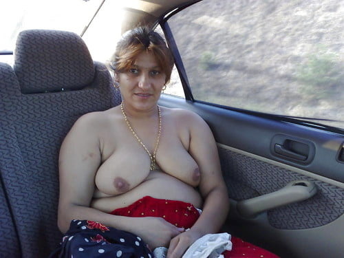 Randi Pakistani aunty nude pics on the net 3