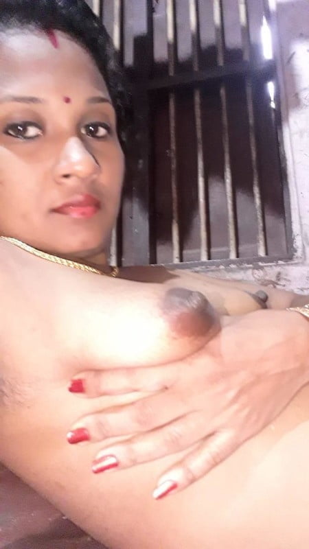 Real south Indian Bhabhi pics 4