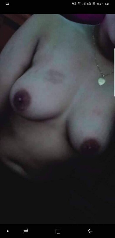 Red lips girlfriend posing topless in selfies 5