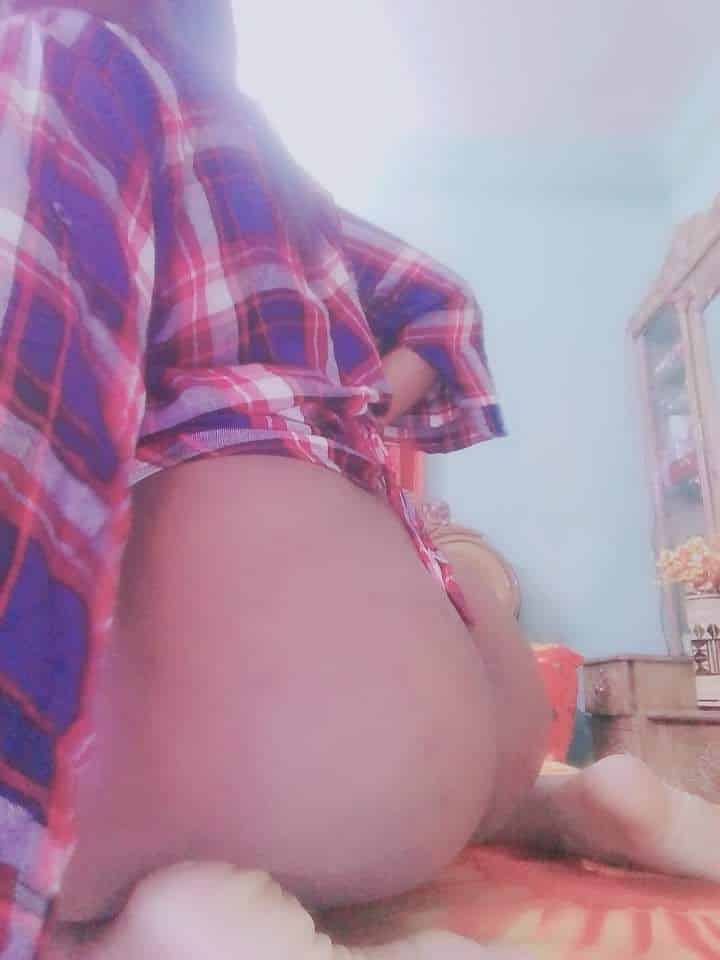 Self-shot tiny pussy girl photos leaked online 1