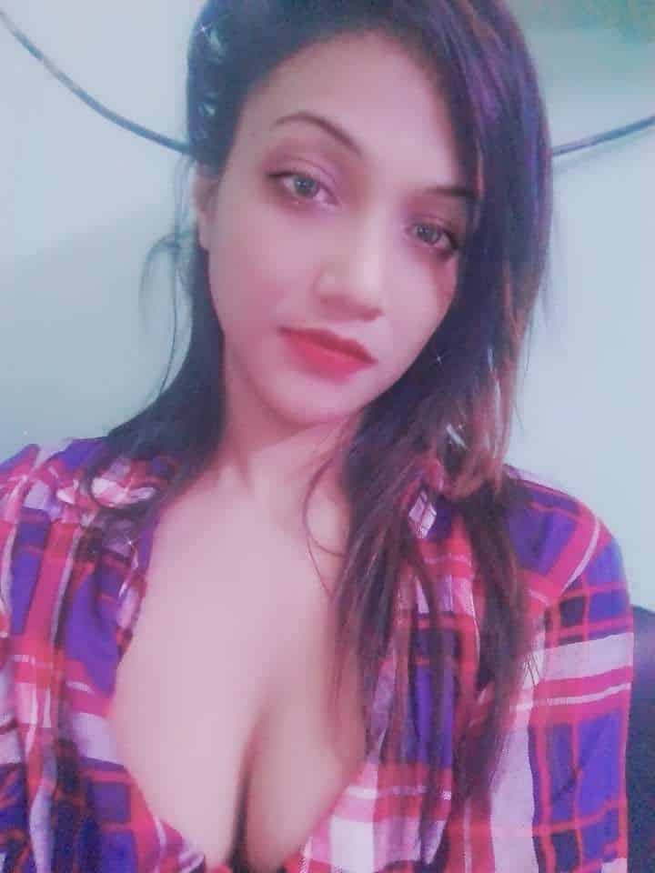 Self-shot tiny pussy girl photos leaked online 2