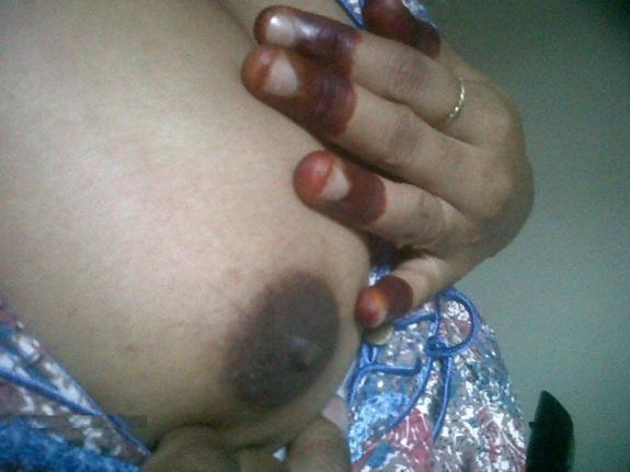 Sex pictures of beautiful bhabhi having fun with their horny husband’s 3