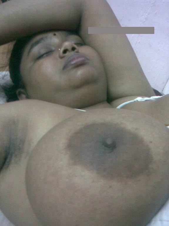 Sex pictures of desi bhabhi’s showing off and seducing with their big boobs 5