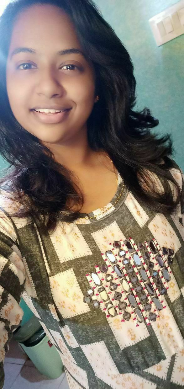 Sexiest Bengaluru girl nude selfie clicks 1