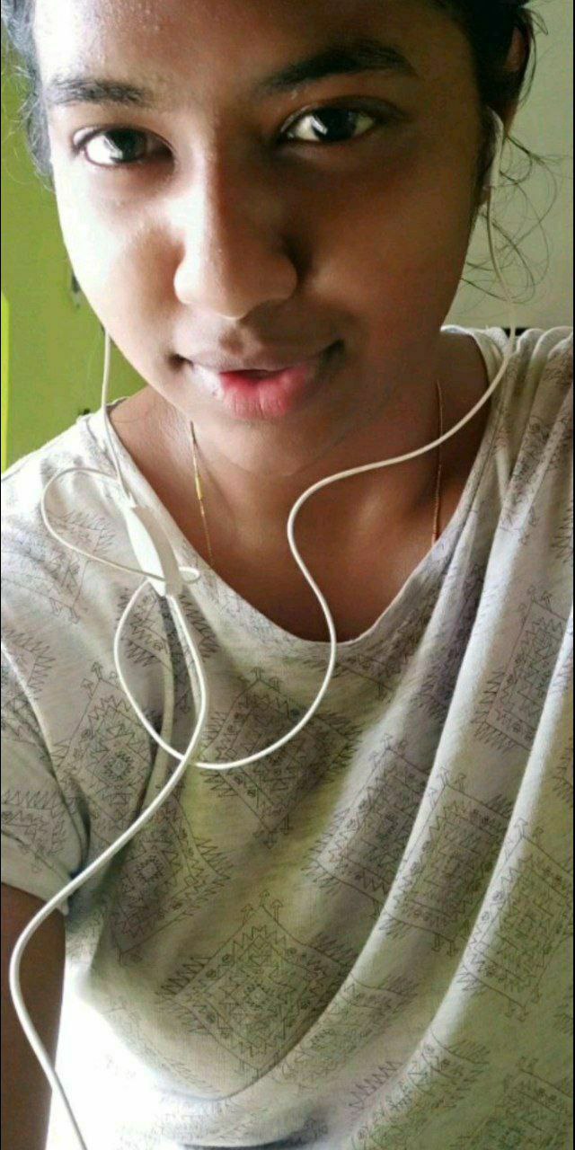 Sexiest Bengaluru girl nude selfie clicks 2