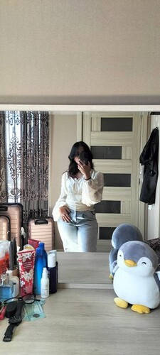 Sexiest NRI desi girl boobs showing and pressing 3