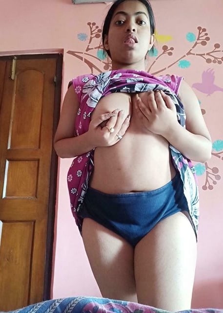 Sexy Bengali bitch nude photos 2