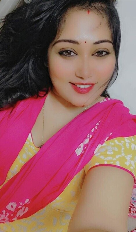 Sexy Bengali Boudi nude selfies for ex-lover 2
