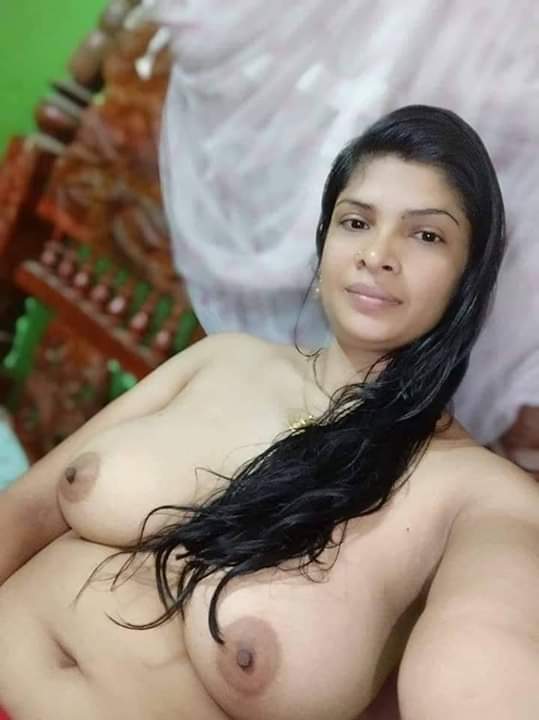 Sexy Bengali girl nude pics 5