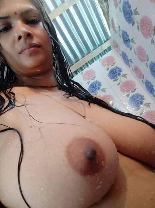 Sexy Bengali girl nude pics 8